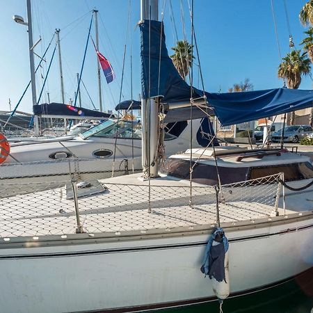 Pequeno Velero En Port Forum Ideal Para Backpackers Sant Adria de Besos Exterior photo